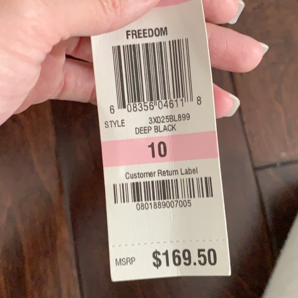 Leather jacket - Picture 3 of 4